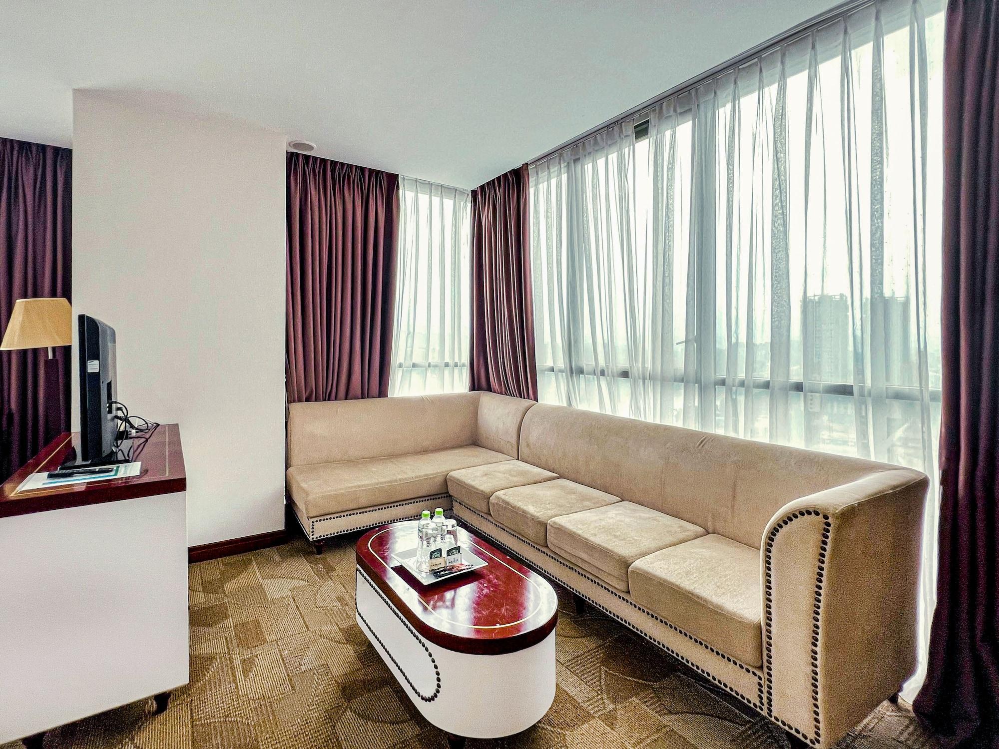 Sapaly Lao Cai City Hotel Extérieur photo